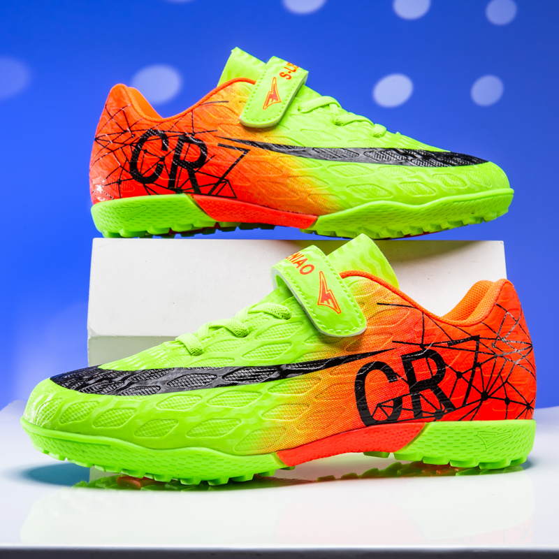 Scarpe da calcio sportive per  - Sports Equipment For Boys recensione e prezzo