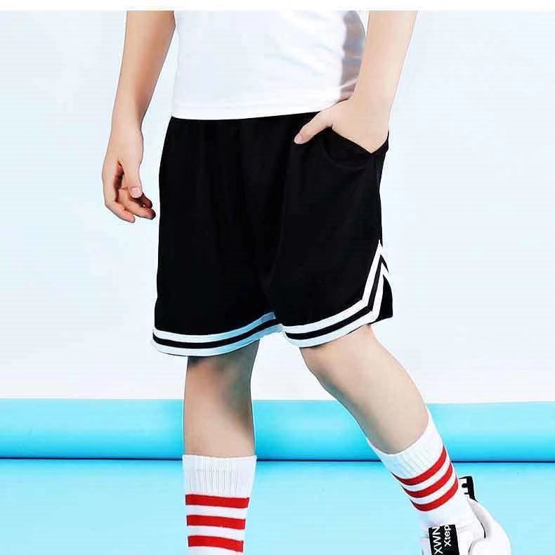 1 paio di pantaloncini sportiv - Sports Equipment For Boys recensione e prezzo