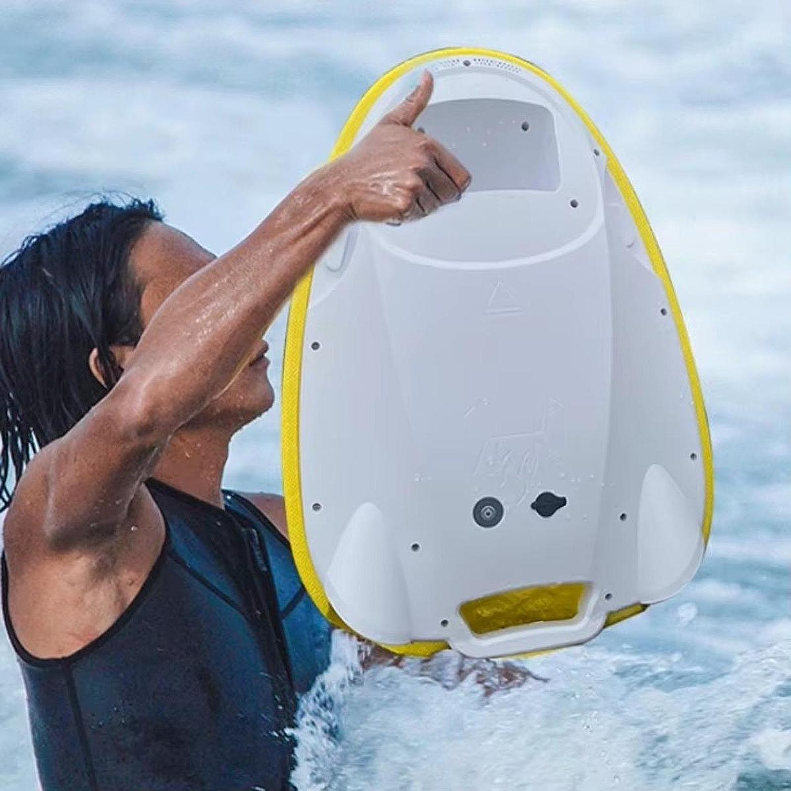 Cavalletto elettrico per nuoto - Swimming Kickboard recensione e prezzo